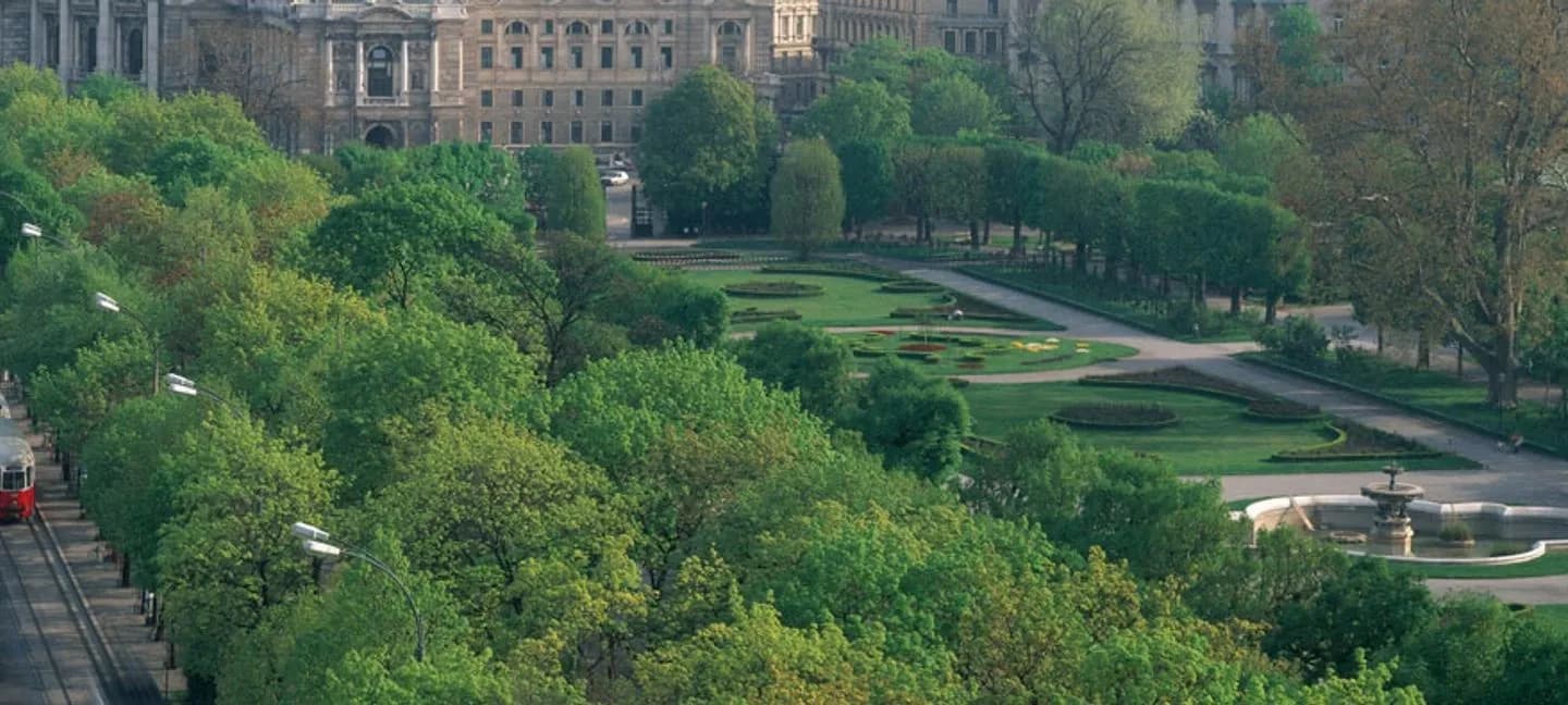 View over a Viennese park, exercise and running routes near Hotel Boltzmann